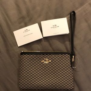Coach Legacy Jacquard Corner Zip Sml Wristlet